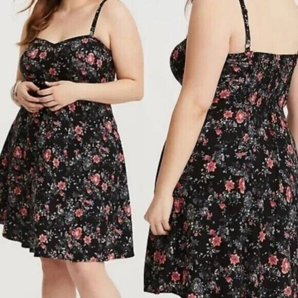 Torrid Mini Challis Sleeveless Dress Black Floral Smock Sundress Plus Size 4 4X - Picture 1 of 10